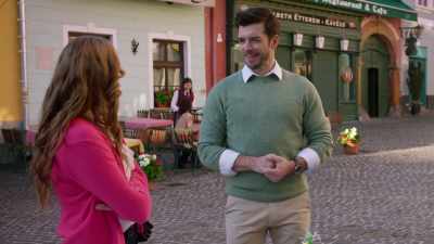 Uh, I should
apologize for last night, - Love on the Danube: Royal Getaway