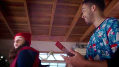Uh, I'm just...
I'm, I'm gonna go. - The Dog Days of Christmas