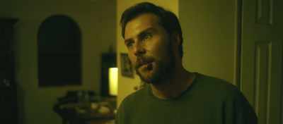 -Uh, it's a... cold sore. - Night of the Missing