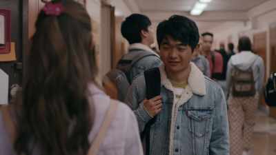 Uh, it's good. It's all good.
Buds is cool. Buds is-- - American Born Chinese