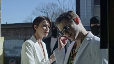 -Uh. It's my hearing aid.
-Hearing aid? - The Collective