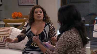 Uh, just put down, "After
Gloria, before Shakira." - Lopez vs Lopez