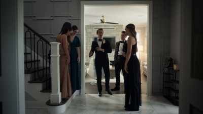 Uh, ladies and gentlemen,
our ride is here. - Abducted on Prom Night