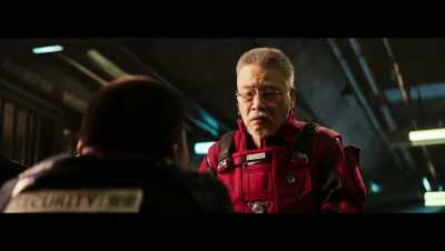 -Uh...
-Lending out your vehicle pass privately - The Wandering Earth
