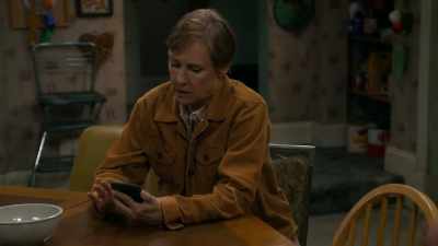 Uh, let me call. - The Conners