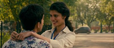 Uh let's meet somewhere else I will rent a hotel room - The Best Exotic Marigold Hotel
