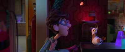 Uh, Lovey, could I borrow
a feather, please? - Spies in Disguise