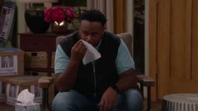 Uh, Marty, are you crying? - The Neighborhood