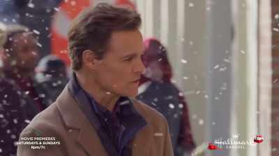 Uh, you might wanna try
some different footwear, though. - Christmas She Wrote
