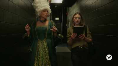 Uh, "Miss Chilton's performance
shone like a sparkling diamond" - Autumn in the City