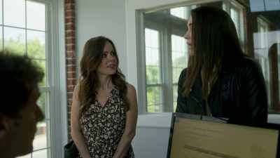 - Uh... it must have just
slipped my mind. - My Husband's Seven Wives