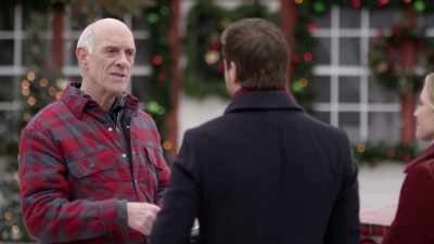Uh, no change necessary, sir.
Merry Christmas. - Catering Christmas