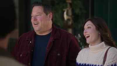 Uh, no, no, no.
He, he loved Christmas. - The Holiday Junkie