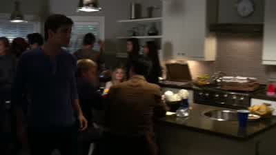 Uh, noel, what- what are you doing? - Pretty Little Liars