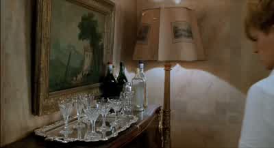 Uh-oh. - I think I've broken a strap. - Not guilty. - I'll fix some drinks. - Ah! - The Talented Mr  Ripley