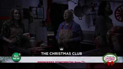 Uh-oh. That's not good. - Check Inn to Christmas