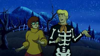 - Uh-oh.
- This is what Shaggy and Scooby were talking about. - Happy Halloween, Scooby-Doo!