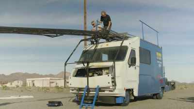 Uh oh, watch out Mike, just easy does it,
don't hurt yourself. - Rocketman