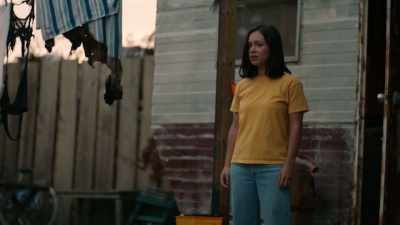 - Uh, okay.
- (finders snap) - Moonshine
