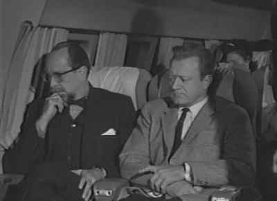 Uh, pardon me.
Dr. Morris? - The Flight That Disappeared