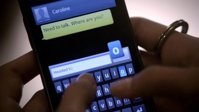 Uh, please tell me there's nothing wrong. - The Vampire Diaries
