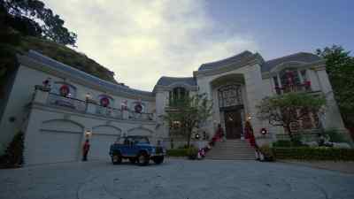 Uh, really? The-the toy drive
needs the gym? - The Holiday Junkie