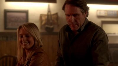 Uh... - Longmire