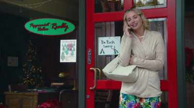 Uh, your sign said,
"Be back soon." - Candy Coated Christmas