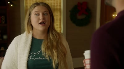 Uh, so, your coffee machine
here is broken, - My Southern Family Christmas