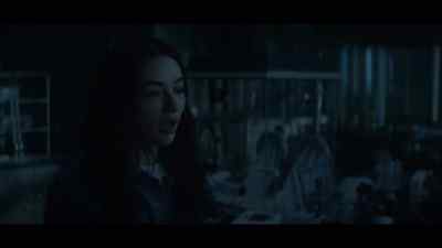 -Uh...
-So, uh... - Swamp Thing