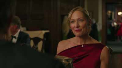 Uh, some dessert, some
bread pudding perhaps? - The Christmas Letter