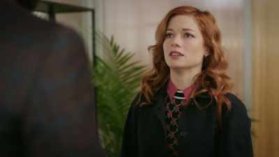 - Uh, thank you
for the clarity. - Zoey's Extraordinary Playlist