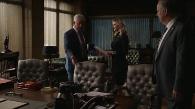 Uh, that's yours. - Blue Bloods