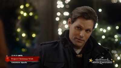 Uh, Tucker, this is Gwen. - Swept Up by Christmas