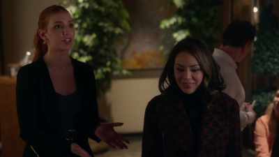 Uh, you two looked
so cute together, - Return to Office
