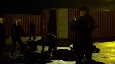 - Uh-uh! No, don't. - The Strain