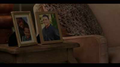 - Uh-uh, that's mama.
And that's grandpa. - Long Slow Exhale