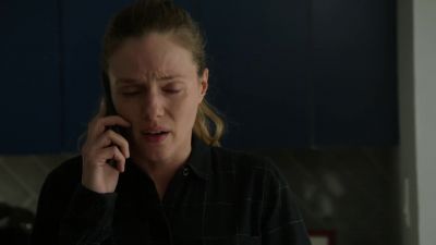 Uh, um, yeah, yeah,
I'm still here. - Chicago P.D.
