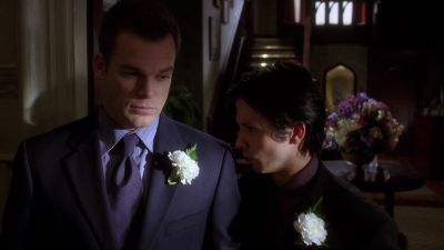 UH, VANESSA JUST CALLED, - Six Feet Under