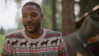 - Uh, this was actually
becca's idea. - Mistletoe in Montana