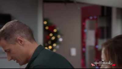 Uh, so why don't you sugar those
and I'll finish up with this. - Pride, Prejudice and Mistletoe