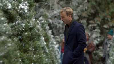 Uh, yeah, believe me,
I've tried. It's just-- - The Enchanted Christmas Cake