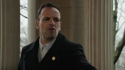 Uh, before you go,
look at your hand. - Elementary