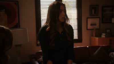 Uh, you missed a button. - Marvel's Agents of S.H.I.E.L.D.