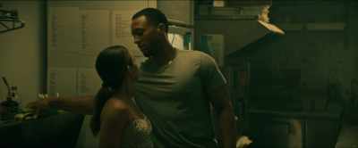 Uh, you'’re probably
thinking Annie Leibovitz, - F Marry Kill