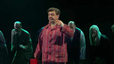 Uh, you, sir, what's your speciality? - National Theatre Live: Nye