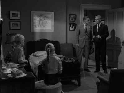 Uh, your. Your majesty? - The Twilight Zone