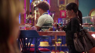 Uh, you're doing
that distant thing. - Smallville