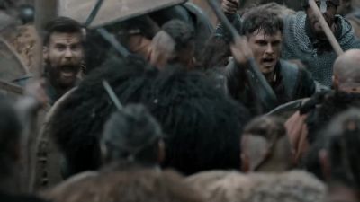 Uhtred,
the line is breaking! - The Last Kingdom