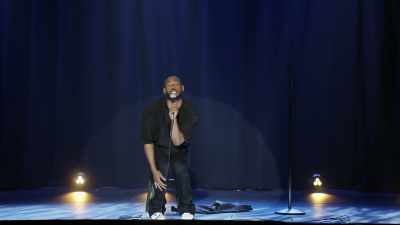 Uită-te la asta! E belea.
Clitorisul tău e belea." - Marlon Wayans: God Loves Me